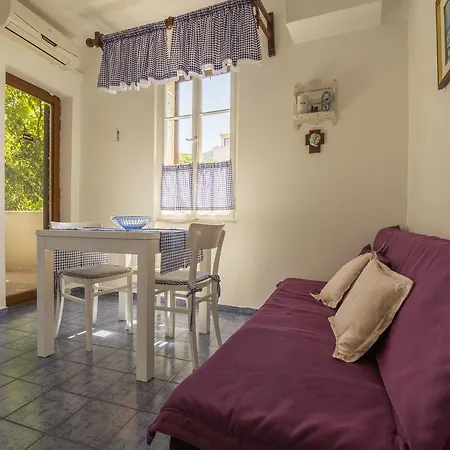 Lena Apartment *