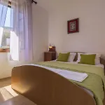 Lena Апартаменты *