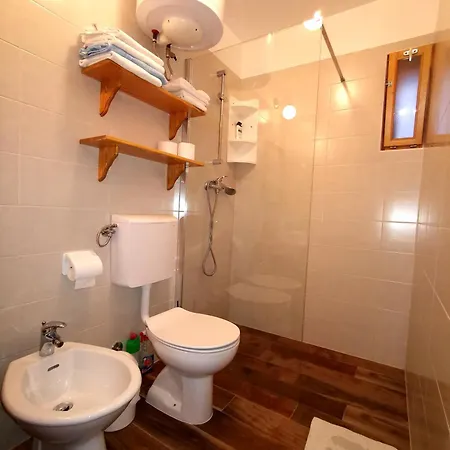 Lena Apartment Komiža