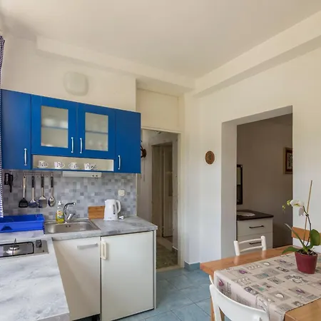 Lena Apartment Komiža